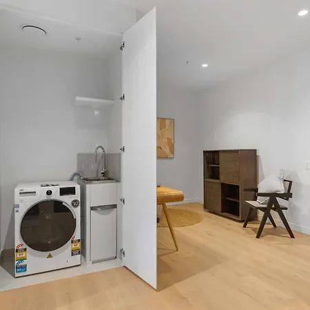 Southbank 1-Bed Resort With Study, Pool And Gym Melbourne Exterior photo