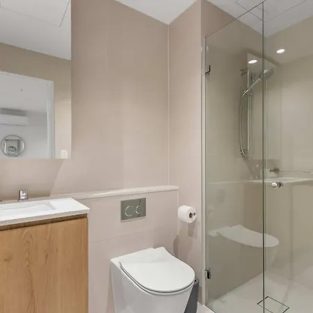Southbank 1-Bed Resort With Study, Pool And Gym Melbourne Exterior photo