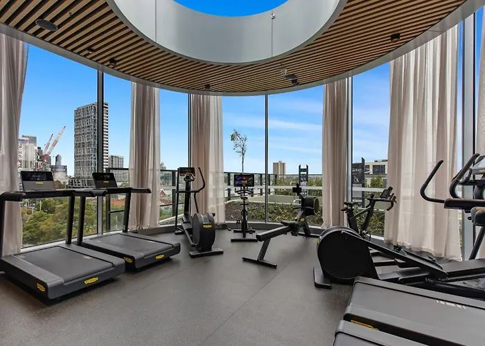 Southbank 1-Bed Resort With Study, Pool And Gym